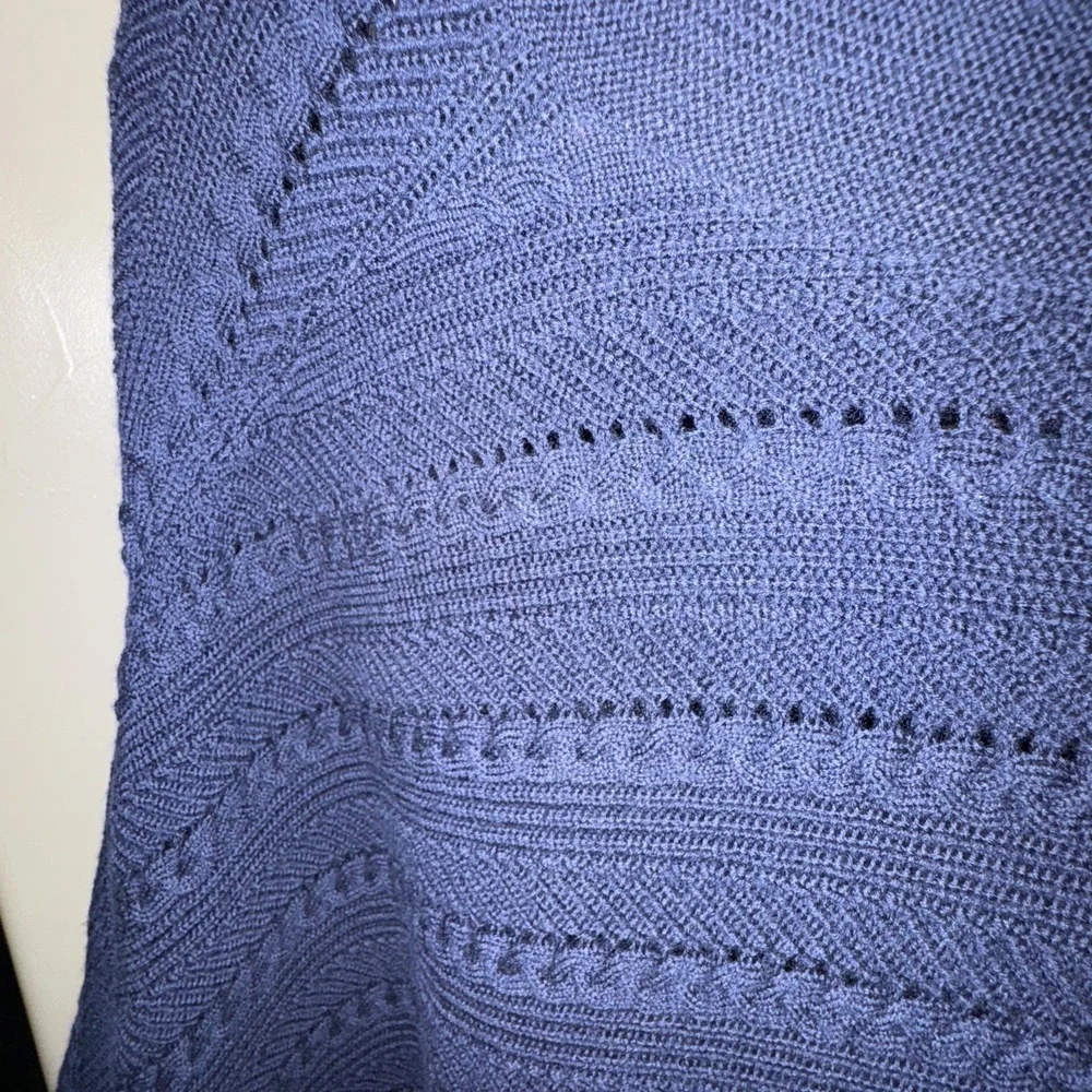 BROOKS BROTHERS Extra Fine Merino Pull Over Cape One Size EUC Navy Blue
